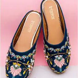 Women Embroidered Round-Toe Ballerinas-image-17