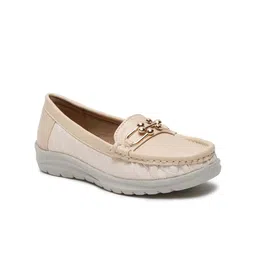 VALIOSAA Women Embellished Lightweight Loafers-image-63