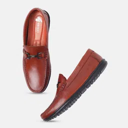 GABICCI Men Textured Leather Horsebit Loafers-picture-52