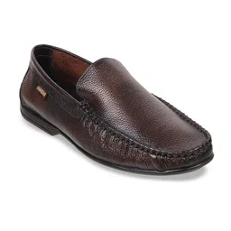 Mochi Men Textured Leather Comfort Insole Basics Loafers-picture-14