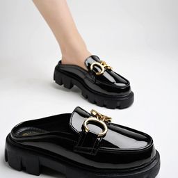 Shoetopia Girls Buckle Detail Heeled Lightweight Mules-image-89