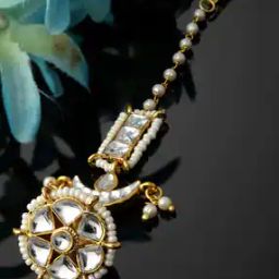 Women Gold-Plated Kundan Studded Mang Tika-3