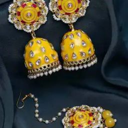 Gold-Plated Kundan-Studded Mang Tikka with Earrings-image-32