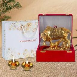 Kamdhenu Cow Idol with 2-Piece Diyas & Velvet Box-38