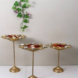 Set of 3 Floral Petals Urli Diya Stand-image-97