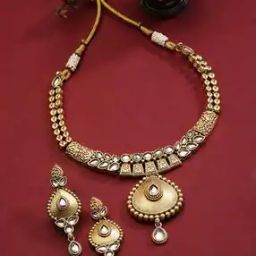 Women Stone-Studded Necklace & Earrings Set-31