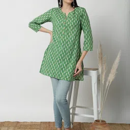 JANAKDULARI CREATION Geometric Print Round Collar Cotton Longline Top-image-87