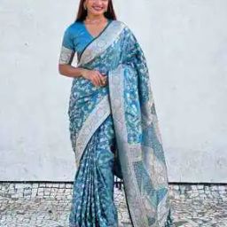 Women Traditional Saree With Blouse -image-62