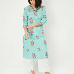Women Floral Printed Straight Kurta-image-64