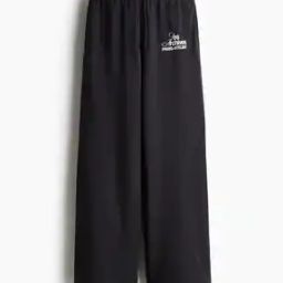 Women Cuffed Joggers-image-30