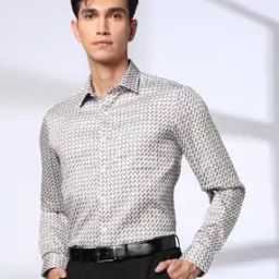 Men Geometric Print Slim Fit Shirt with Patch Pocket-image-69