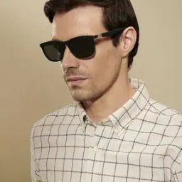 Unisex Polarized and UV Protected Wayfarer Sunglasses -LA S13163-22