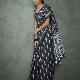 Women Printed Saree with Tassels-image-55