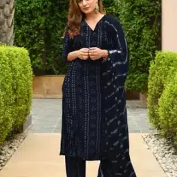 Women Floral Straight Kurta Set-picture-18