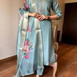 Women Straight Kurta Set-image-42