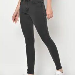 Larisa Skinny Fit Mid-Rise Jeans-image-6