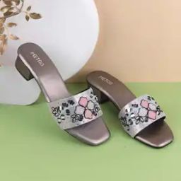 Women Embellished Chunky Heeled Sandals-image-13