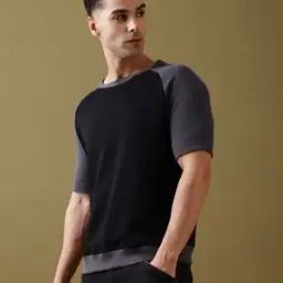 Men Colourblock Regular Fit Crew-Neck T-Shirt-image-44