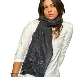 buta buti Women Leaf Print Scarf with Contras Border-picture-18