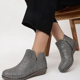 Reptilian Pattern Ankle-Length Boots-picture-1