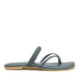 Toe-Ring Flat Sandals-13