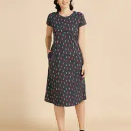 Women Geometric Print Nightie with Short Sleeves-image-48