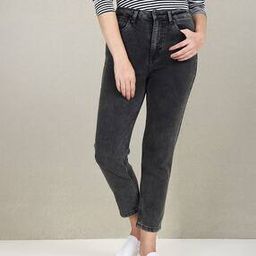 Lightly Washed Mom Fit Jeans-image-26