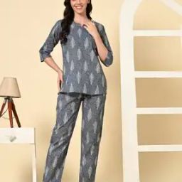 Women Stripes Loungewear Set-image-114