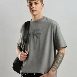 Men Hero Monologo Embroidered 16s Realxed Fit Crew-Neck T-Shirt-image-6