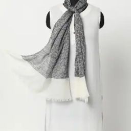 sunny's Animal Pattern Jacquard Stole-picture-10