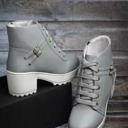 Women Regular Fit High-Heel Boots-image-2