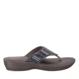 Women Embellished Thong-Strap Sandals-image-31