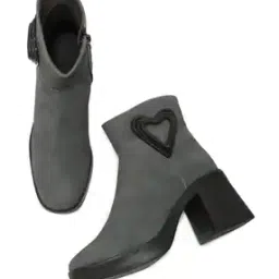 Women Ankle-Length Slip-On Boots-image-7