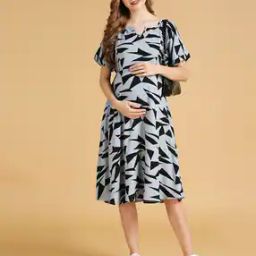 Women Geometric Print Maternity Fit & Flare Dress-image-46