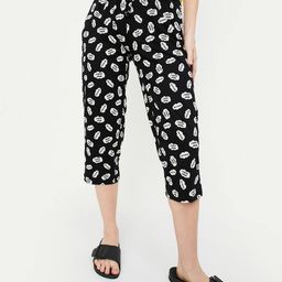 max Typographic Print T-shirt & Capris Set image 5
