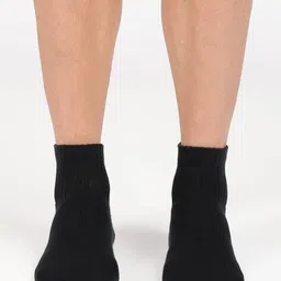 jockey 7036 Ankle Length Socks with Stay Fresh Treatment image 5