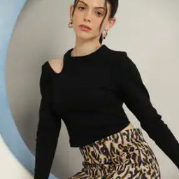 Shein Casual Cut-Out Shoulder Full-Sleeves Ribbed Pattern Crop Tank Top-image-60