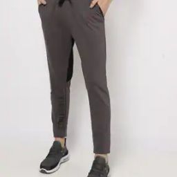 Men Panelled Joggers with Slip Pockets-image-92