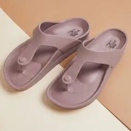 Women T-strap Flip Flops-1