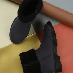 Ankle-Length Boots with Zip Closure-picture-11