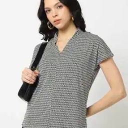 Women Geometric Print V-Neck Relaxed Fit T-Shirt-picture-10