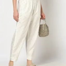 Women Floral Print Straight Pants-image-69