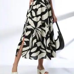 Women Printed Flared Skirt-image-16