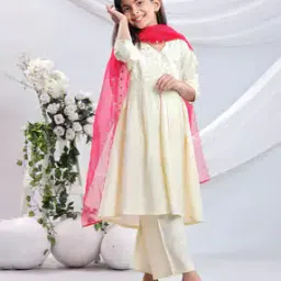 Girls Embroidery Kurta Set-image-84