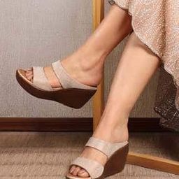 Women Chunky Heeled Sandals with Synthetic Upper-image-5