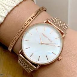 Women Analogue Watch With Bracelet-image-93