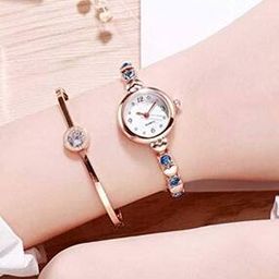 Women Analogue Watch with Bracelets-image-44