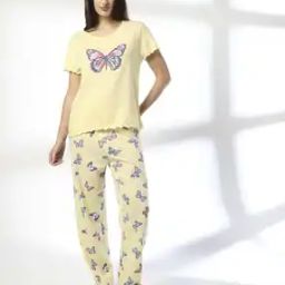 Women Butterfly Print T-Shirt & Pyjamas Set-40