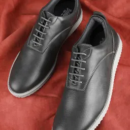 The Roadster Lifestyle Co. Men Grey Lightweight Comfort Insole Contrast Sole Sneakers-picture-16