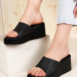 DressBerry Black Open Toe Flatform Heels-16